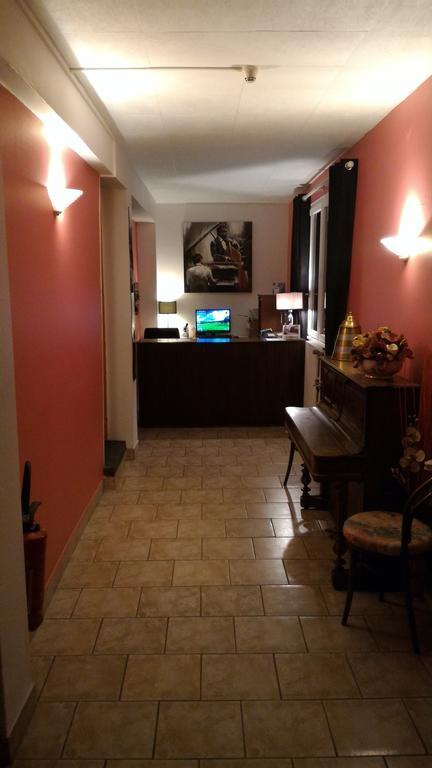 Auberge De La Marquise Arnac-Pompadour Экстерьер фото